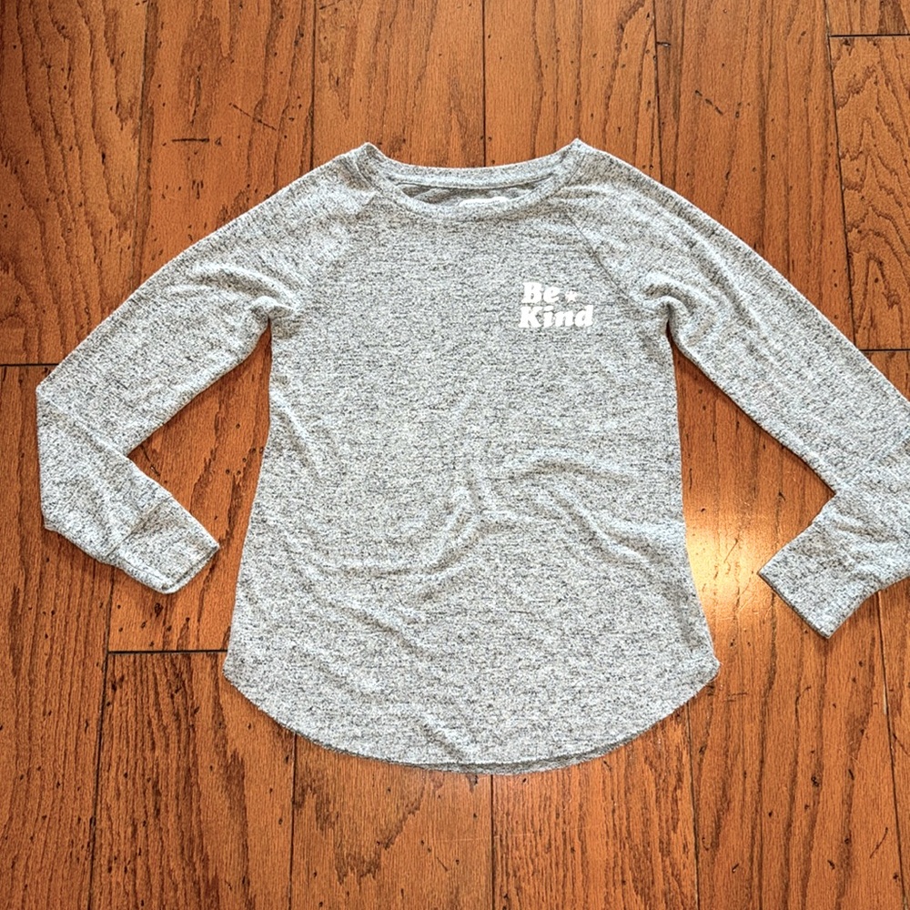 Super soft, XS, graphic top- never worn from Grayson Threads